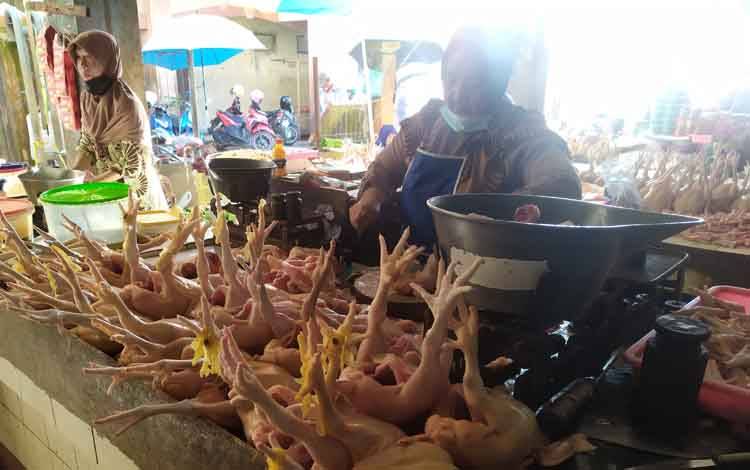 Pasca-Idul Adha, Harga Daging Ayam di Sampit Turun