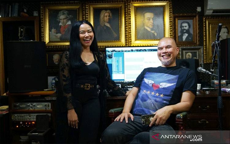 Dewa 19 Gandeng Yura Yunita Rilis Ulang "Kangen" dan "Risalah Hati"