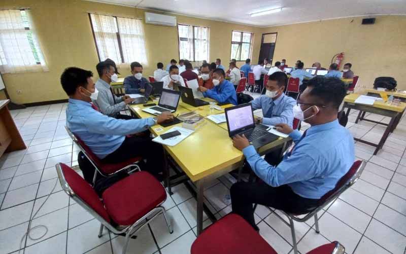 KKP Resmi Tambah 30 Penyidik Perikanan Baru
