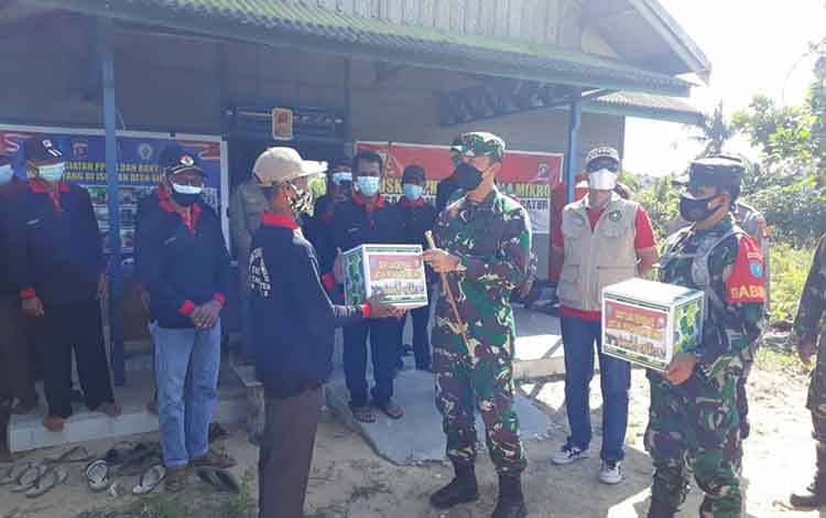 Tinjau Posko PPKM dan Rumah Isolasi di Tamban Catur, Ini Pesan Dandim kepada Petugas