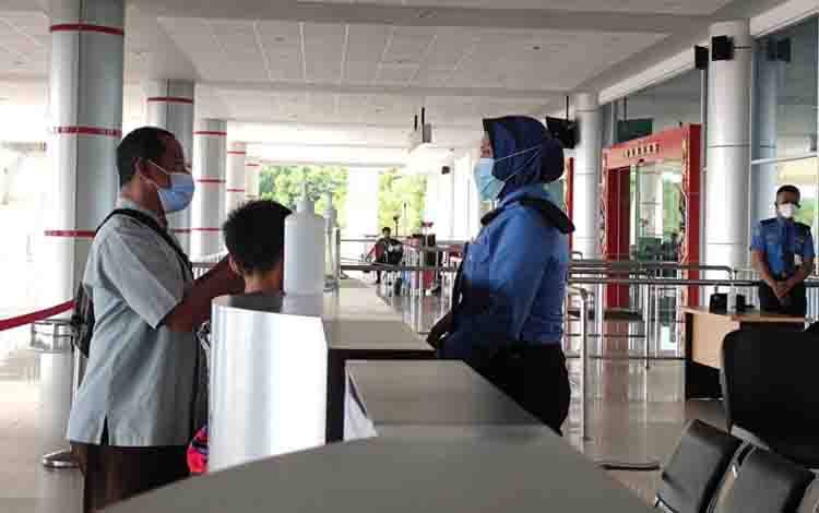 Aplikasi Peduli Lindungi untuk Penerbangan Diterapkan