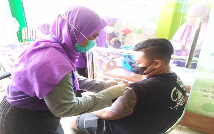 Vaksinasi di Puskesmas Ketapang 1 hanya Berlangsung Sehari lalu Dihentikan Lagi