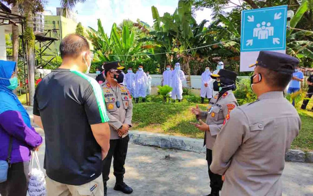 Kapolda Kalteng Berikan Semangat Anggota Bertugas Pemulasaran Jenazah Covid-19