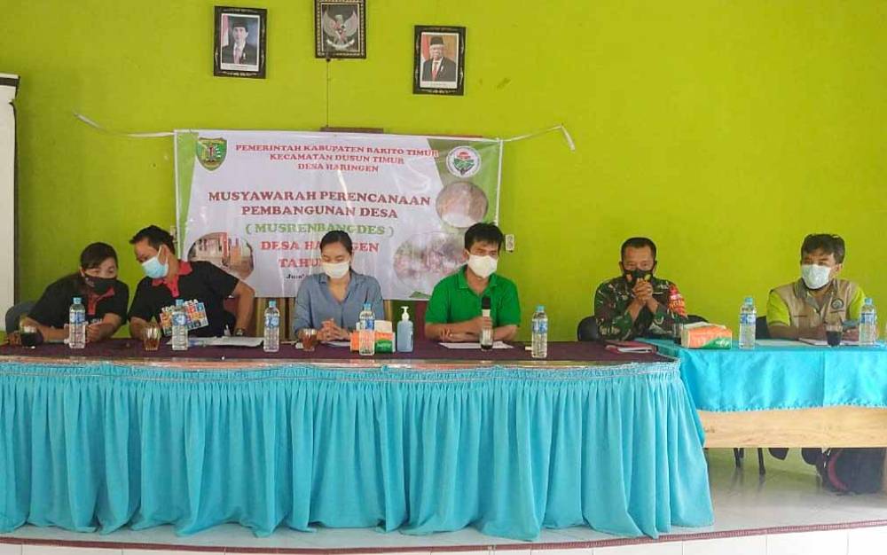 Camat Dusun Timur Buka Musrenbangdes di Desa Haringen
