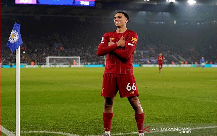 Liverpool Hadiahi Trent Alexander-Arnold Kontrak Jangka Panjang