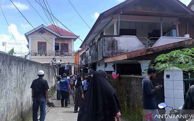 Bupati Seram Barat Meninggal Sepulang dari RS Covid-19