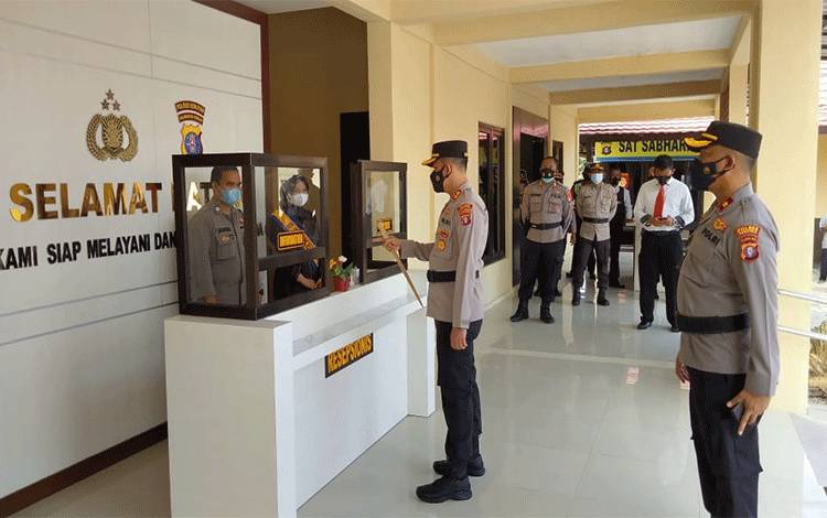 Kapolres Seruyan Tinjau Pelayanan di Gedung Baru SPKT