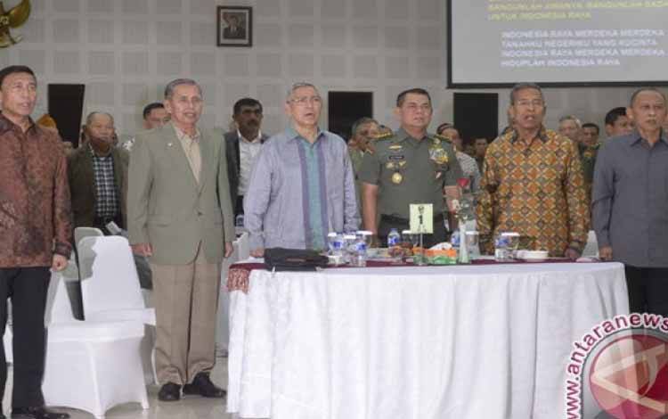 Mantan Mendagri Soerjadi Soedirdja Wafat