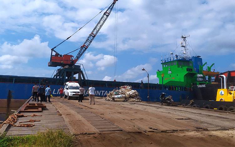 Pemerintah Desa Pelangsian Pantau Setiap Kapal Sandar, Khawatir Covid-19 Merebak Lewat ABK
