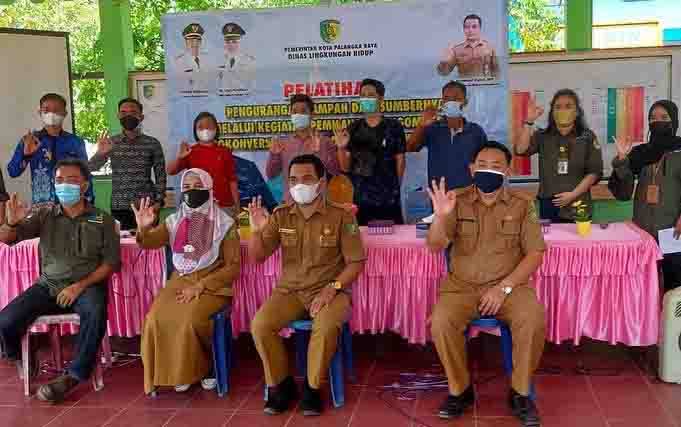 Dinas Lingkungan Hidup Latih Warga Kelola Sampah Skala Rumah Tangga