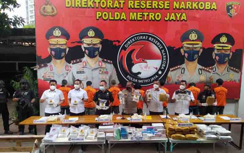 Polisi Tangkap 24 Orang Penimbun Obat Terapi Covid-19