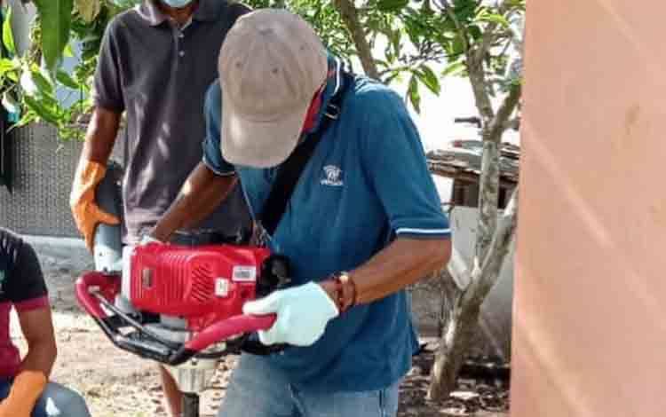 Dinas Lingkungan Hidup Palangka Raya Buat Lubang Biopori, Ini Tujuannya