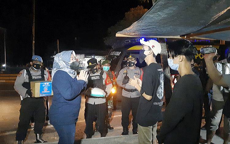 Bupati Kobar Instruksikan Tim Yustisi Humanis Dalam Penerapan PPKM Level 4