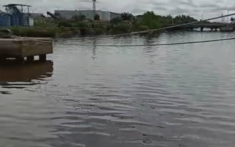 Wakil Ketua DPRD Kotim: Tindak Tegas Pengusaha CPO yang Tumpah di Sungai Mentaya