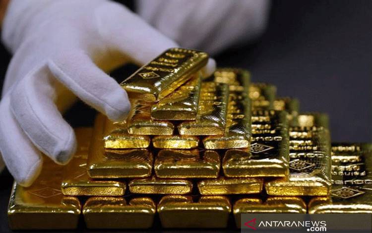 Emas Jatuh 6,2 Dolar, Namun Tetap Bertahan di Atas Level 1.800 Dolar