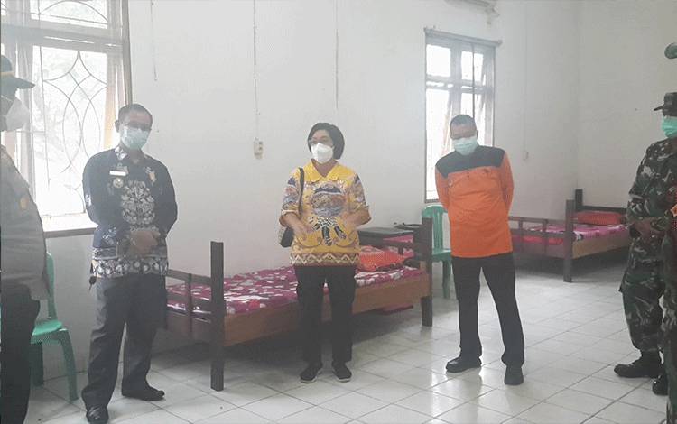 Wabup Gunung Mas Tinjau Tempat Isolasi Terpusat Kecamatan Kurun