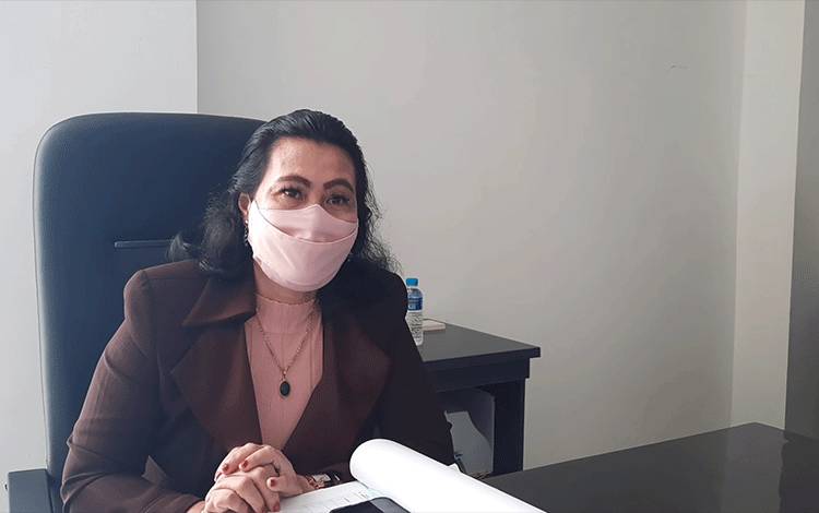 Anggota DPRD Gunung Mas Imbau Pedagang Disiplin Kenakan Masker