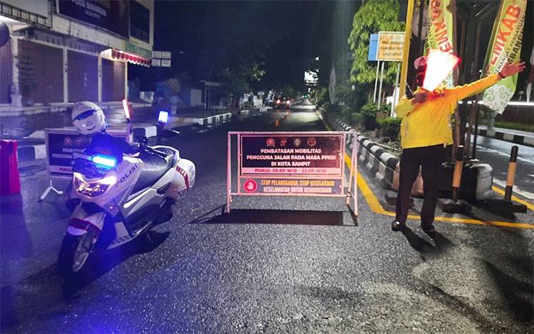 Begini Suasana Jalan A Yani Sampit saat Penyekatan dalam Kota