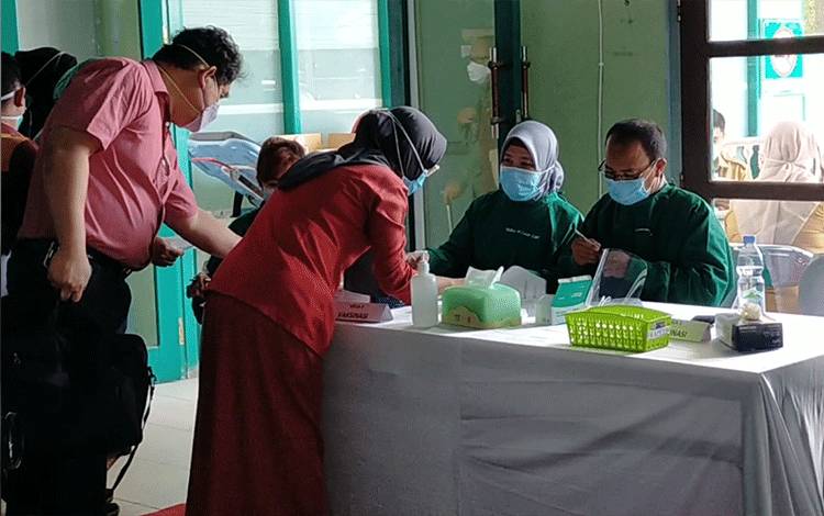 75 Nakes RSUD dr Murjani Sampit tak Bisa Jalani Vaksin Dosis Ketiga Karena Baru Sembuh dari Covid