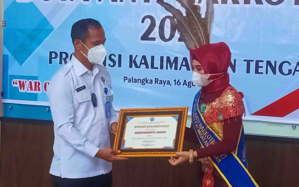Kepala BNN Kalteng Kukuhkan Duta Anti Narkotika 2021