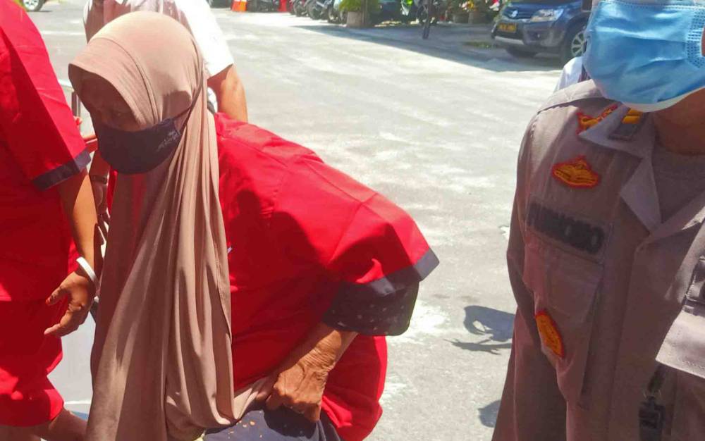 Nenek 65 Tahun Pengedar Sabu di Palangka Raya Ditangkap Polisi