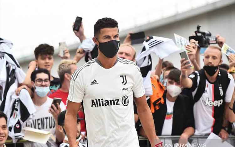 Giliran Ronaldo yang Bungkam Semua Rumor Kepergiannya dari Juventus