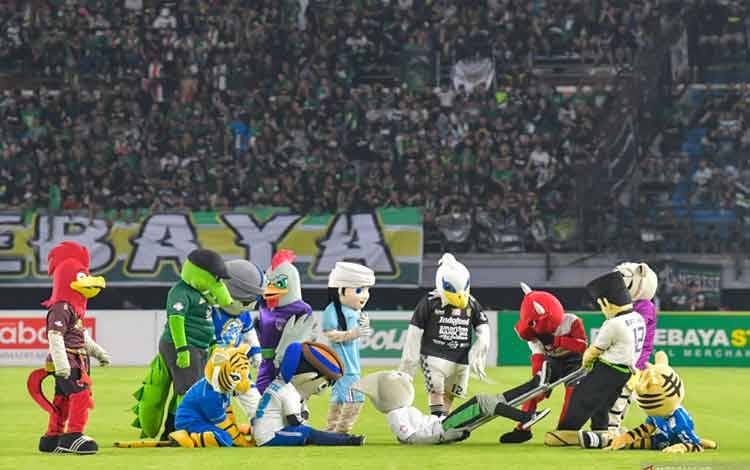 LIB: Seremoni Pembukaan Liga 1 Tetap dengan 299 Orang di Stadion