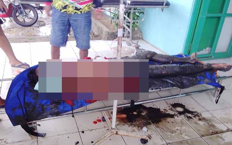 Seorang Pria Terkapar dengan Luka Bacok di Ampah