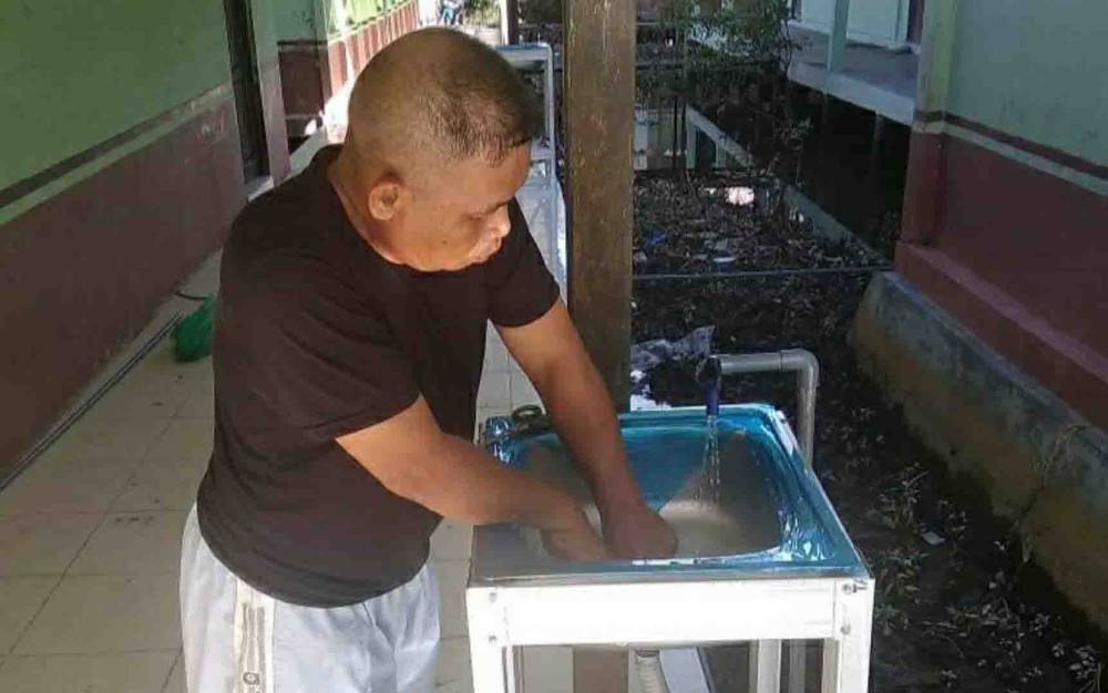 MIN 3 Kapuas Tetap Siapkan Sarana Cuci Tangan Meski Pembelajaran Secara Daring