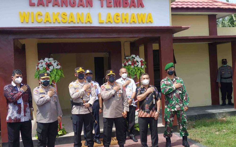 Kapolda Kalteng Jajal Kemampuan di Lapangan Tembak Wicaksana Laghawa Polres Seruyan
