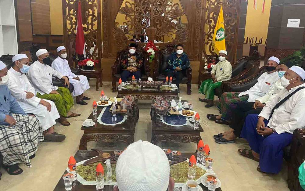 Zuriat Sepakat Makam Ulama di Ujung Pandaran Direlokasi, Tapi Belum Beri Keputusan