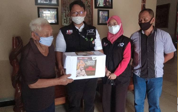 Momentum HUT Kemerdekaan Berbagi Tali Kasih Kepada Veteran?