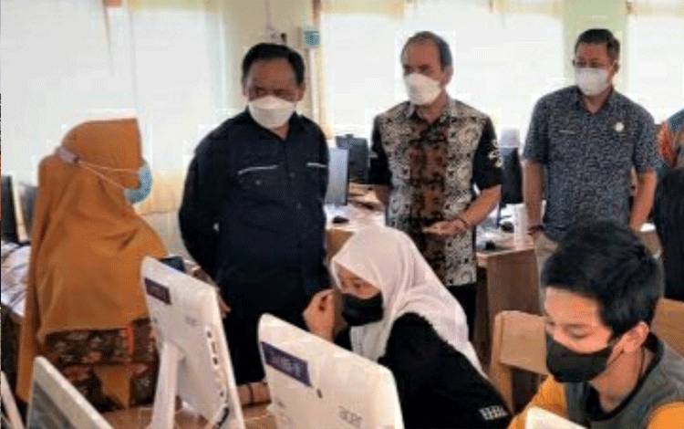 Disdik Kapuas Gelar Try Out Asesmen Berbasis Komputer