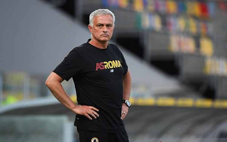 Mourinho Sebut Tantangan Roma Berbeda Dibanding Pekerjaan Terdahulu