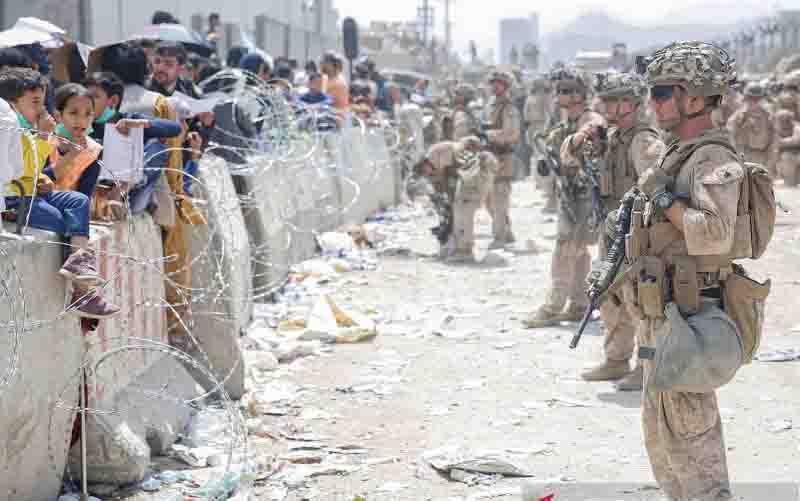 NATO: 20 Orang Tewas saat Evakuasi di Bandara Kabul