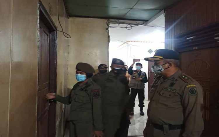 Satpol PP Kapuas Amankan Pasangan Bukan Suami Istri di Penginapan
