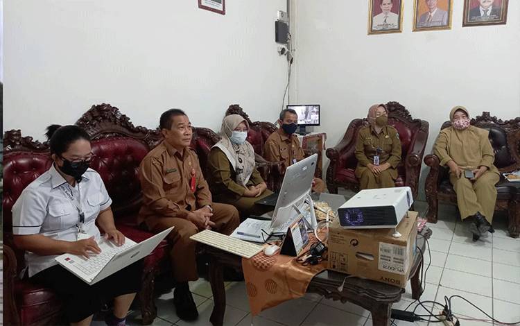 Dinas Dukcapil Kapuas Ikuti Rapat Virtual Bersama Kemendagri Bahas ini