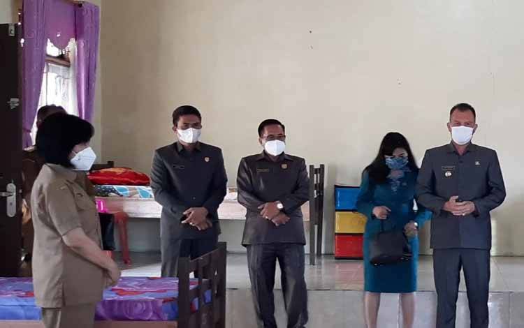 Ketua DPRD Gunung Mas Apresiasi Kesiapan Ruang Isoter