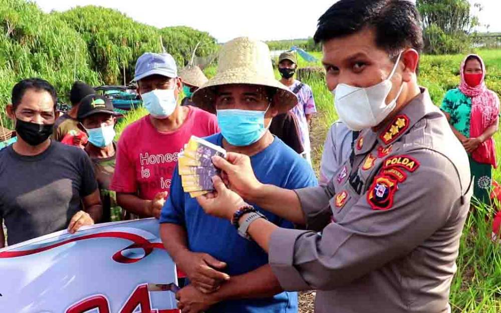 Peringati Pengabdian 27 Tahun, Akpol 1994 Berdinas di Polda Kalteng Gelar Bakti Sosial