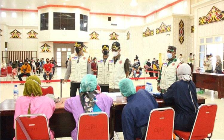 Satgas Covid-19 Murung Raya Salurkan 2000 Dosis Vaksin