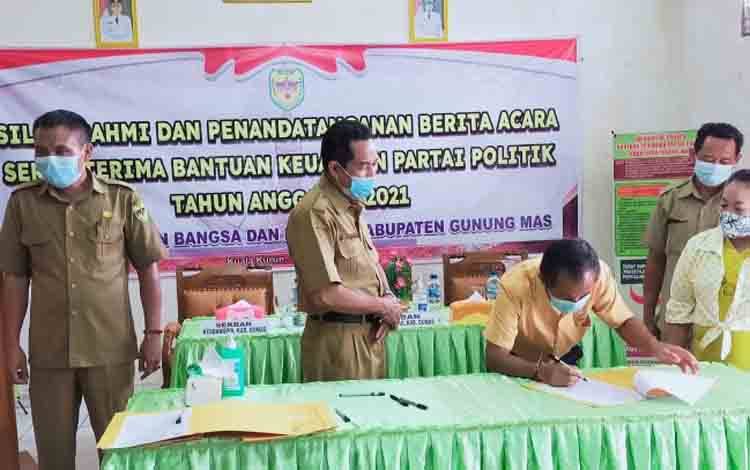 9 Parpol Terima Bantuan Keuangan dari Pemkab Gunung Mas