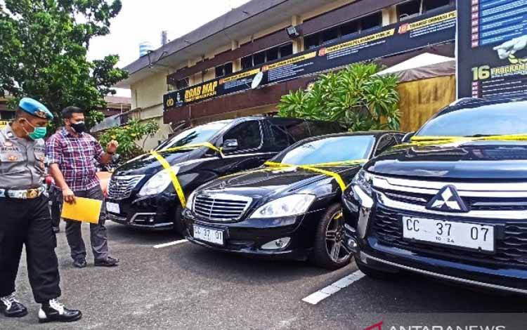 Polri Buru Dokter Tersangka Penggunaan Mobil Bodong