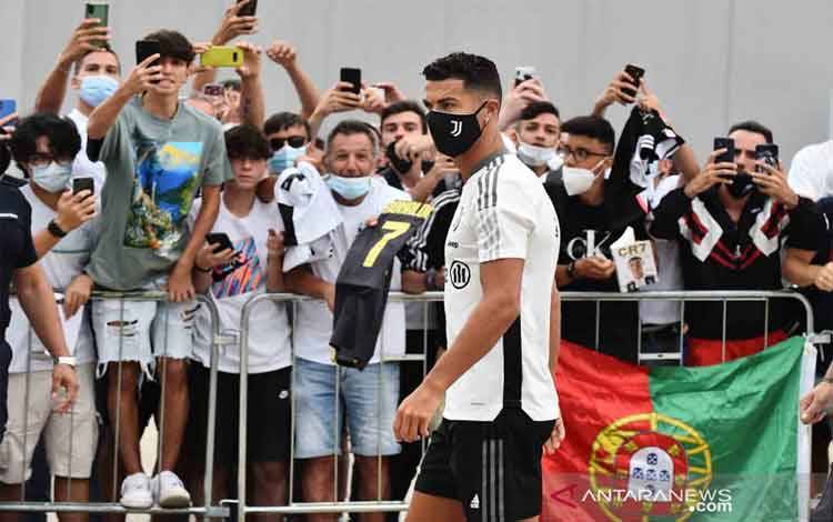 Selain Man City, Agen Juga Tawarkan Cristiano Ronaldo ke Man United