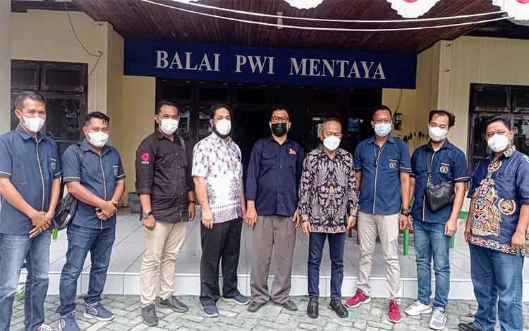 Ketua PWI Pusat Sebut Kantor PWI Kotim Harus Segera Diperbaiki