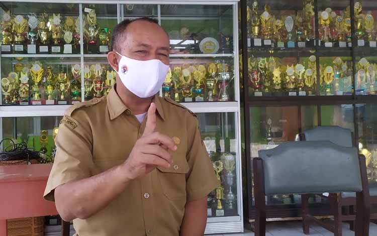 Sebelum Pembelajaran Tatap Muka, SMPN 2 Sampit Bersih- Bersih Kelas Dulu