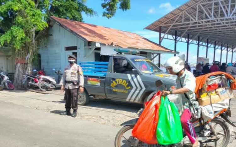 Polisi Patroli ke Feri Penyeberangan Jaga Kamtibmas