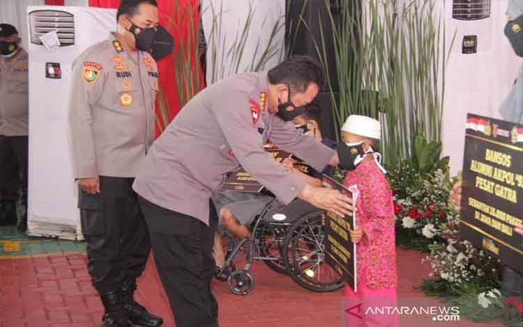 Kapolri Ingatkan Warga Jangan Euforia Meski COVID-19 Terkendali
