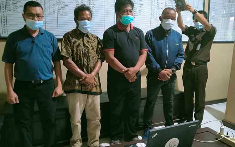 Transportir Ganti Ratusan Juta Kerugian Perusahaan Setelah CPO Digelapkan 3 Pria Ini