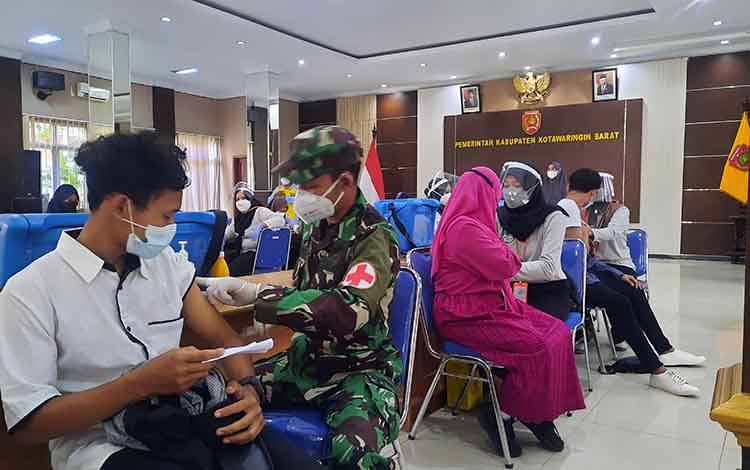 Kloter 2 Vaksinasi Khusus Pelajar - Mahasiswa Kobar Berjalan Lancar