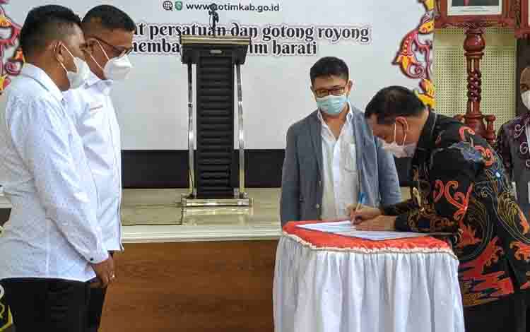 Pengerukan Alur Sungai Mentaya Dilakukan Oleh Pihak Ketiga